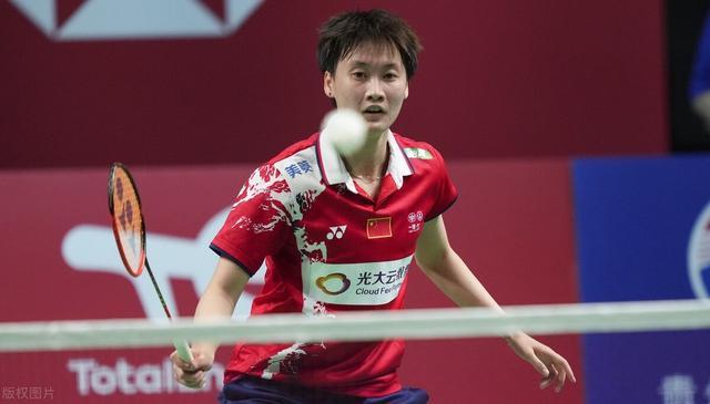 小龙与首个 小龙与首个